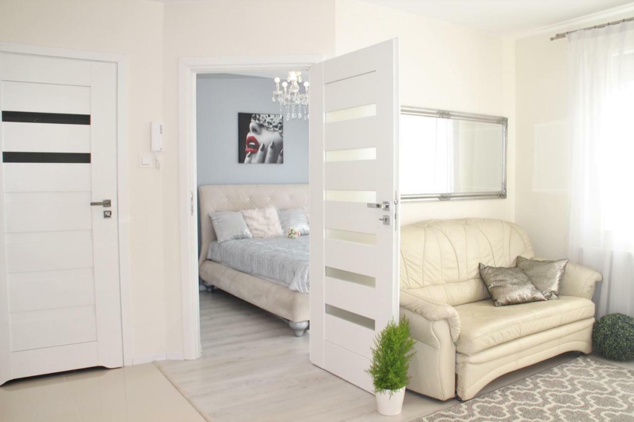 Ferienwohnung Delux Kielce Exterior foto